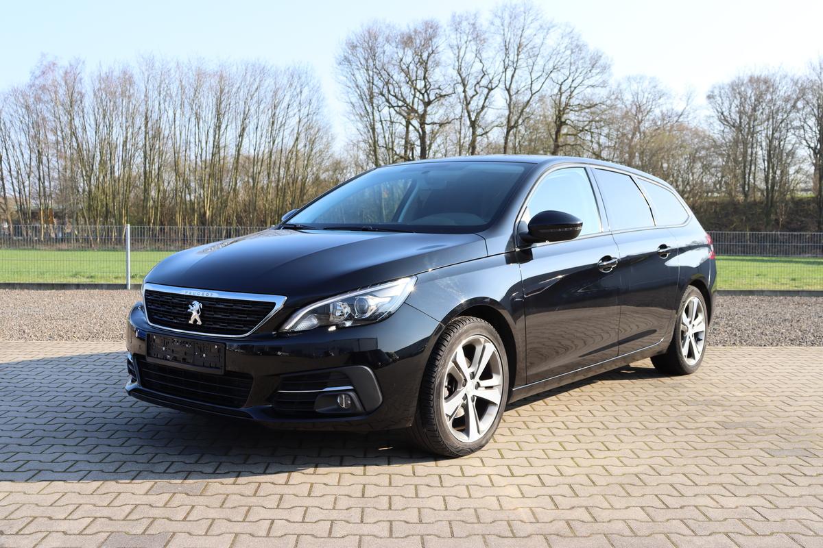 Peugeot 308 1.2 PureTech 130 SW Active*AHK*NAVI*